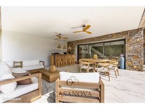 Villa 5 pièces 280 m²