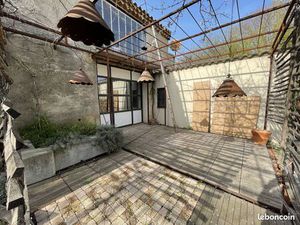 Immeuble 15 pièces 420 m²