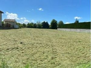 Terrain à Maringues