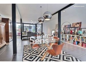 Maison 4 pièces 230 m²