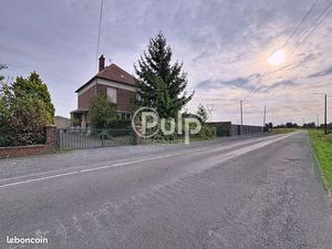 Immeuble 1 300 m² Bersee