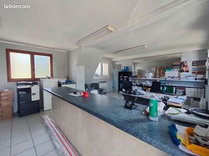 Bureaux 70 m² LA CHAPELLE D ARMENTIERES