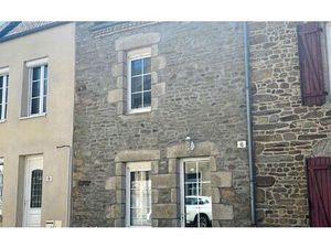 Location maison  m² T-3 à Moulins-le-Carbonnel  530 €