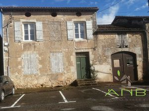 MAISON ANCIENNE à Saint-Claud - 16450