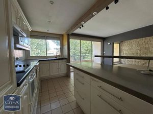 Appartement à louer 5 pièces 80.39 m² - Lapalud (84) - 726€