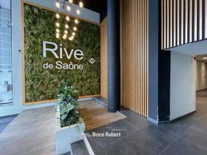 A vendre - RIVE DE SAONE - Bureaux lumineux - Lyon 4ème