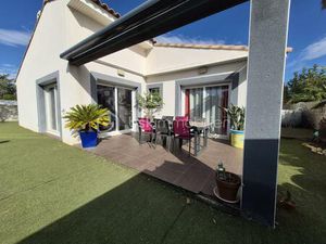 Maison de 104 m² à Montblanc