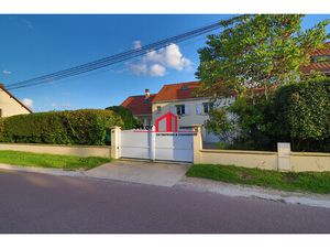 Location Maison 7 pièces 188m² AUXERRE 89000