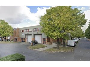 Local d'Activité / Pied d'Autoroute A1/A3