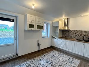 Location maison 5 pièces 120 m² à Oisy (02450)  800 €