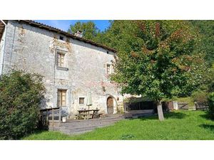 Maison de caractère -Ancien relais de chasse du XVIIe siècle.