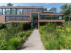 Uniek volledig bemeubeld nieuwbouwappartement ca 216m2 in...