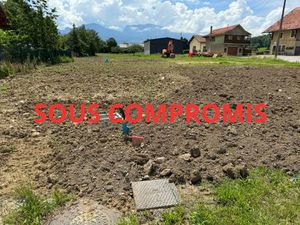 Terrain constructible viabilisé à vendre