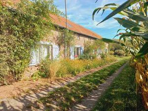 Maison d'habitation rénovée avec terrain pour 2 chevaux