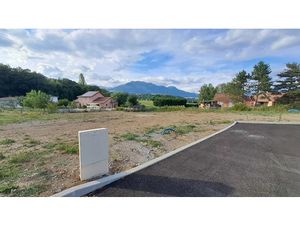 Vente terrain 570 m² à Gap (05000)  138 900 €