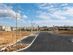 Vente terrain 435 m² à Le Cailar (30740)  149 900 €