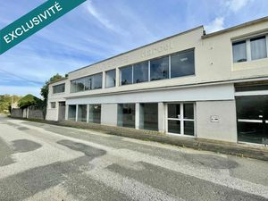 Vente immeuble 540 m² à Bellegarde-en-Marche (23190)  71 500 €