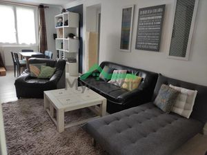 Location meublée appartement 10 pièces 70 m² à Mouilleron-le-Captif (85000)  380 €