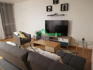 Location meublée appartement 5 pièces 100 m² à Nandy (77176)  550 €