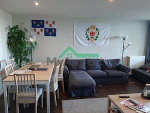 Location meublée appartement 4 pièces 95 m² à Vaulx-en-Velin (69120)  490 €