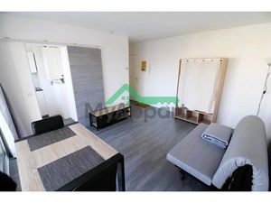 Location meublée appartement 1 pièce 22 m² à Versailles (78000)  525 €