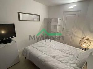 Location meublée appartement 11 m² à Courcouronnes (91080)  550 €