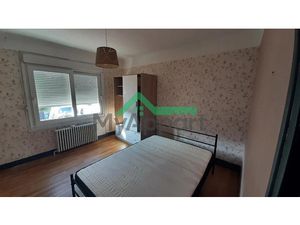 Location meublée appartement 5 pièces 90 m² à Sevran (93270)  650 €