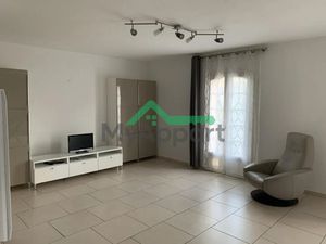 Location meublée appartement 2 pièces 64 m² à Cabris (06530)  770 €