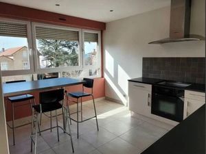 Location meublée appartement 7 pièces 140 m² à Ablon-sur-Seine (94480)  800 €