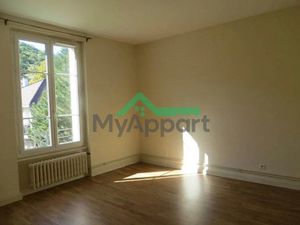 Location meublée appartement 4 pièces 89 m² à Chamalieres (63400)  800 €