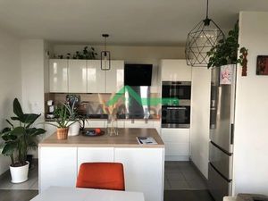 Location meublée appartement 3 pièces 66 m² à Ris-Orangis (91130)  870 €