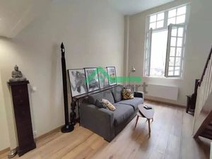 Location meublée appartement 2 pièces 34 m² à Versailles (78000)  1 000 €