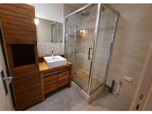 Location meublée appartement 3 pièces 71 m² à Courbevoie (92400)  1 100 €