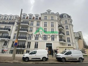 Location meublée appartement 2 pièces 42 m² à Le Blanc-Mesnil (93150)  1 250 €