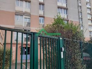 Location meublée appartement 4 pièces 67 m² à Thiais (94320)  1 400 €