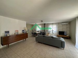 Location meublée appartement 5 pièces 100 m² à Vias (34450)  1 350 €