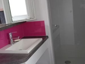 Location meublée maison 4 pièces 48 m² à Caurel (22530)  650 €