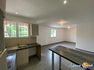 Appartement rénové T4 avec terrasse - BOUTENAC