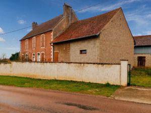 Maison à vendre CHIVRES 4 pièce(s) 130m2 110 000€