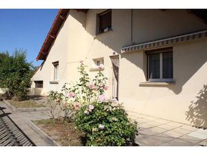 Langogne maison avec jardin et garage