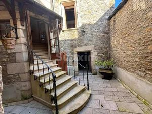 Vente maison 12 pièces 271.56 m² à Noyers (89310)  295 000 €