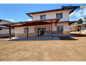 Location Maison 4 pièces 123m² REMIRE MONTJOLY 97354