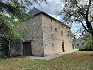 Vente maison 8 pièces 185 m² à Les Farges (24290)  348 480 €