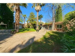 Vente maison 8 pièces 233 m² à Roquebrune-sur-Argens (83520)  949 000 €