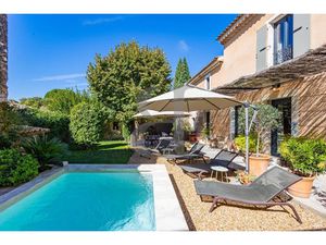 Vente maison 7 pièces 274 m² à Gordes (84220)  1 480 000 €