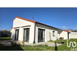 Vente maison 4 pièces 125 m² Saint-Beauzire (63360)
