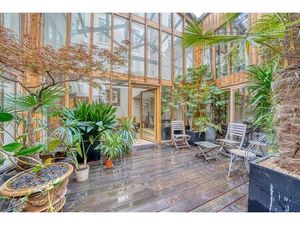 Maison contemporaine à vendre dans le quartier Nation-Alexandre Dumas