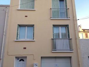 Loue place de parking dans garage avec alarme (sauf été)