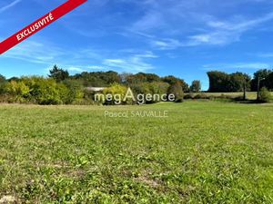 Vente terrain 3135 m² à Saint-Médard-de-Mussidan (24400)  38 000 €