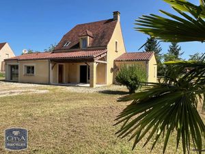 Maison à louer 4 pièces 170 m² - Saint-Crépin-et-Carlucet (24) - 1 050€